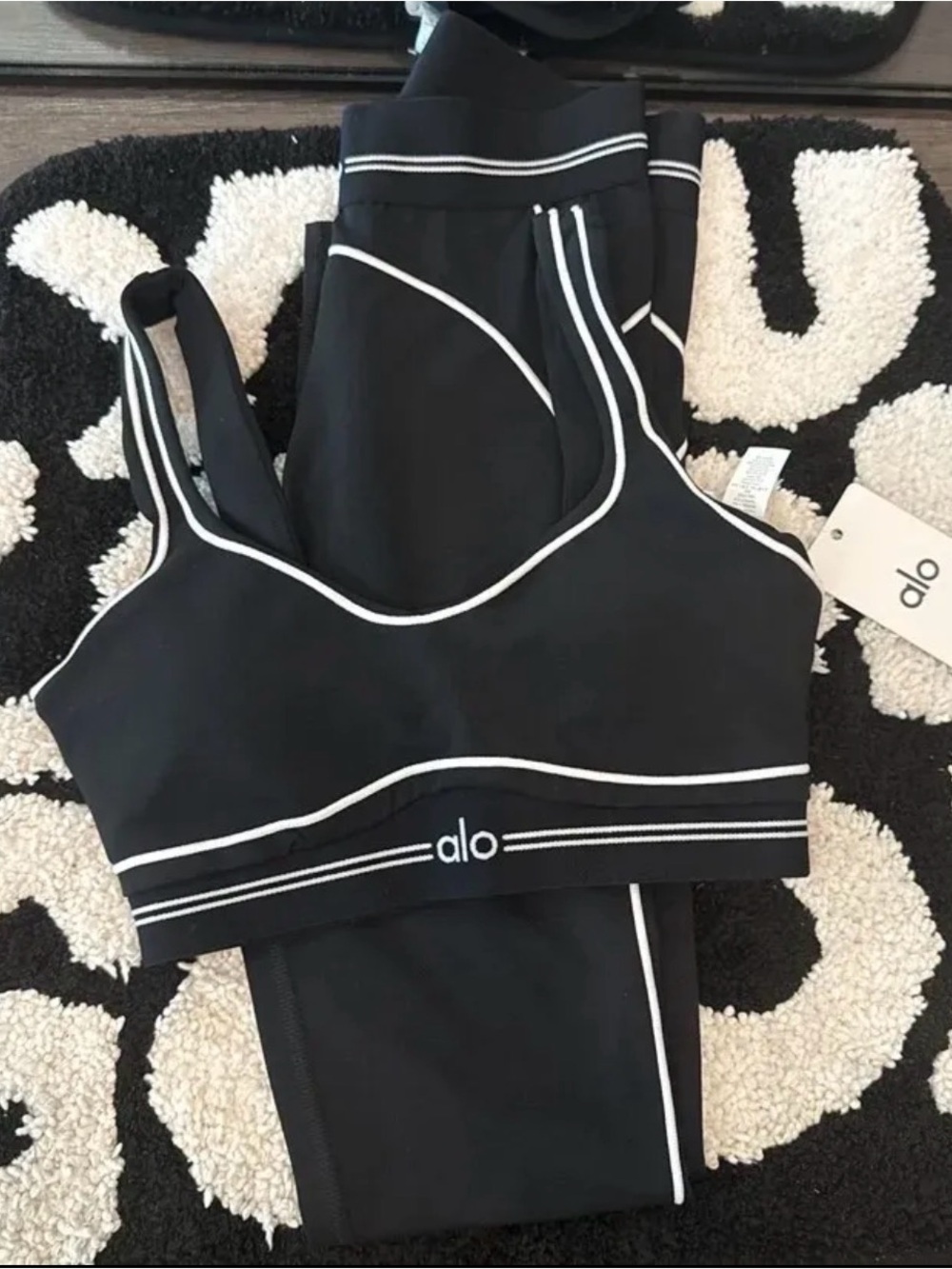 Yoga Black Sports Bra with White Piping set size M